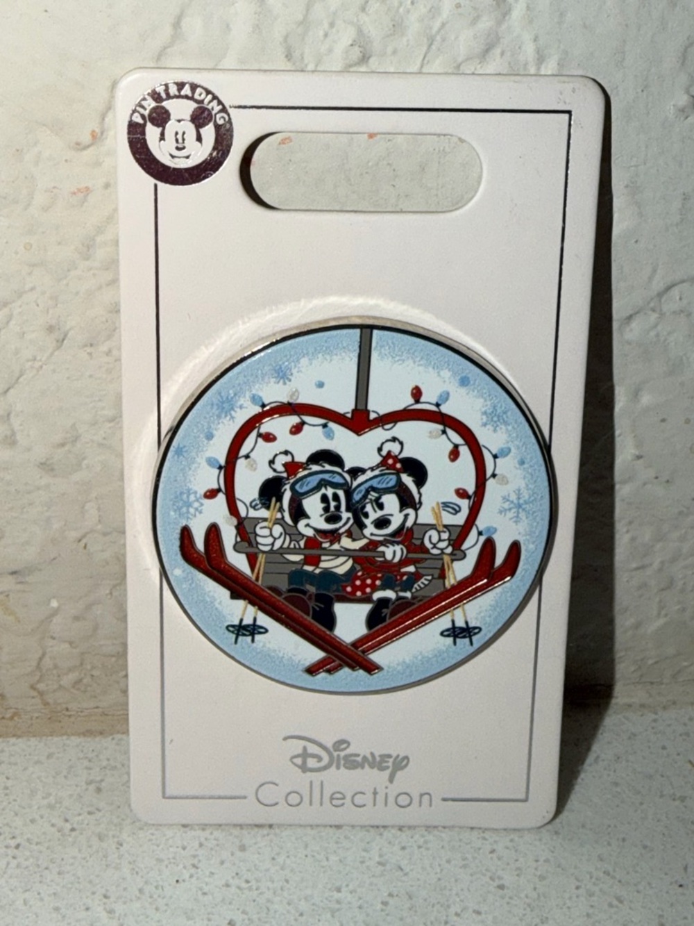 Limited Edition Disney Parks Mickey & Minnie Ski Lift Holiday Pin 2021 New